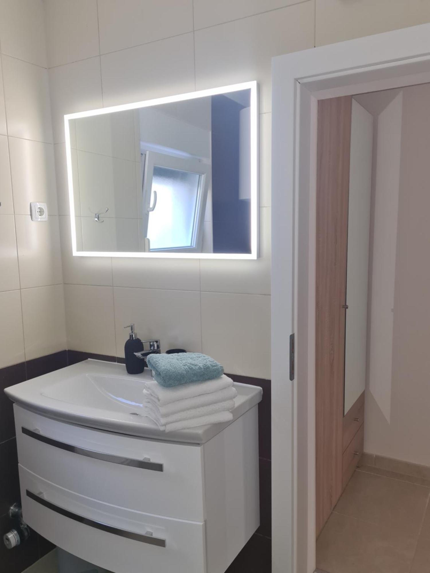 Modern Apartment Near The Sea-Mise トロギール エクステリア 写真