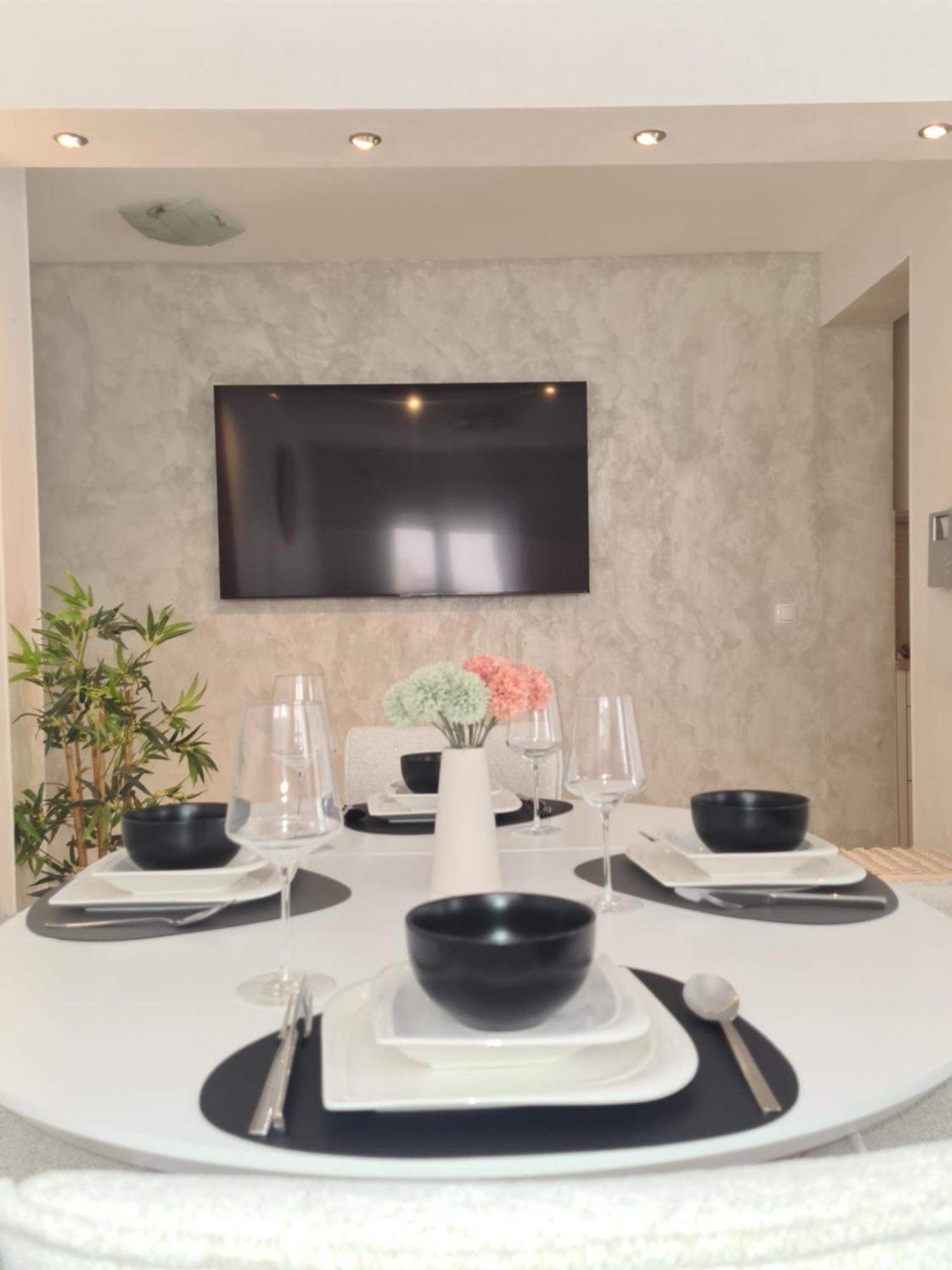 Modern Apartment Near The Sea-Mise トロギール エクステリア 写真