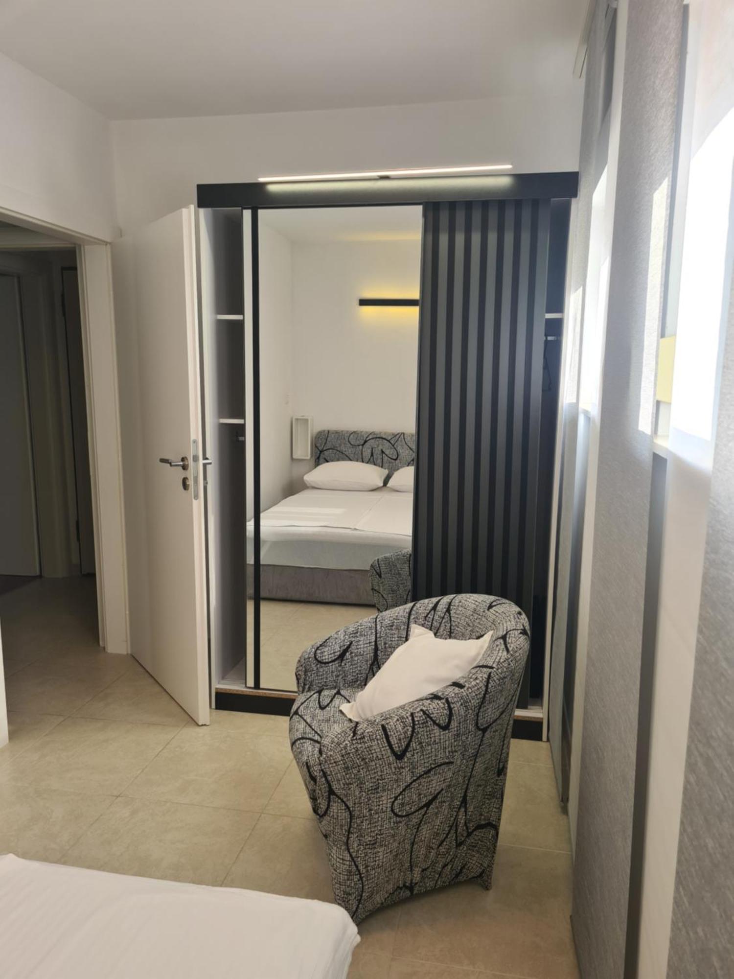 Modern Apartment Near The Sea-Mise トロギール エクステリア 写真